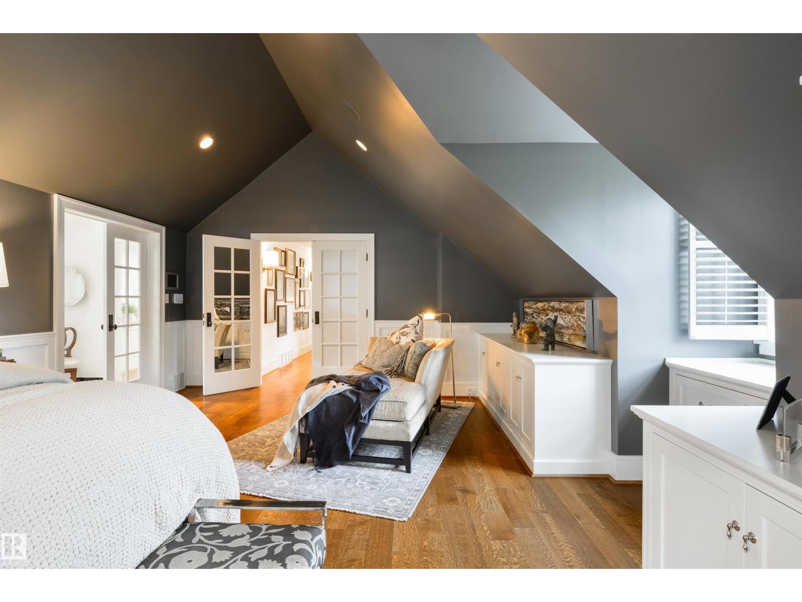 12719 39 AV NW - 54
