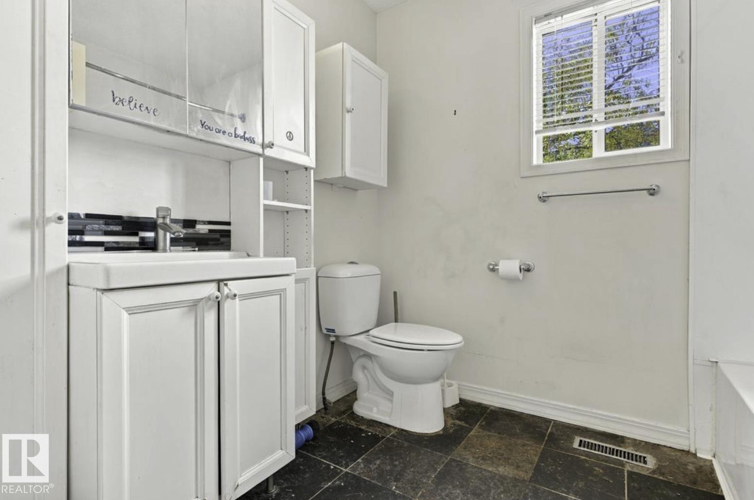 4423 36A ST NW - 21