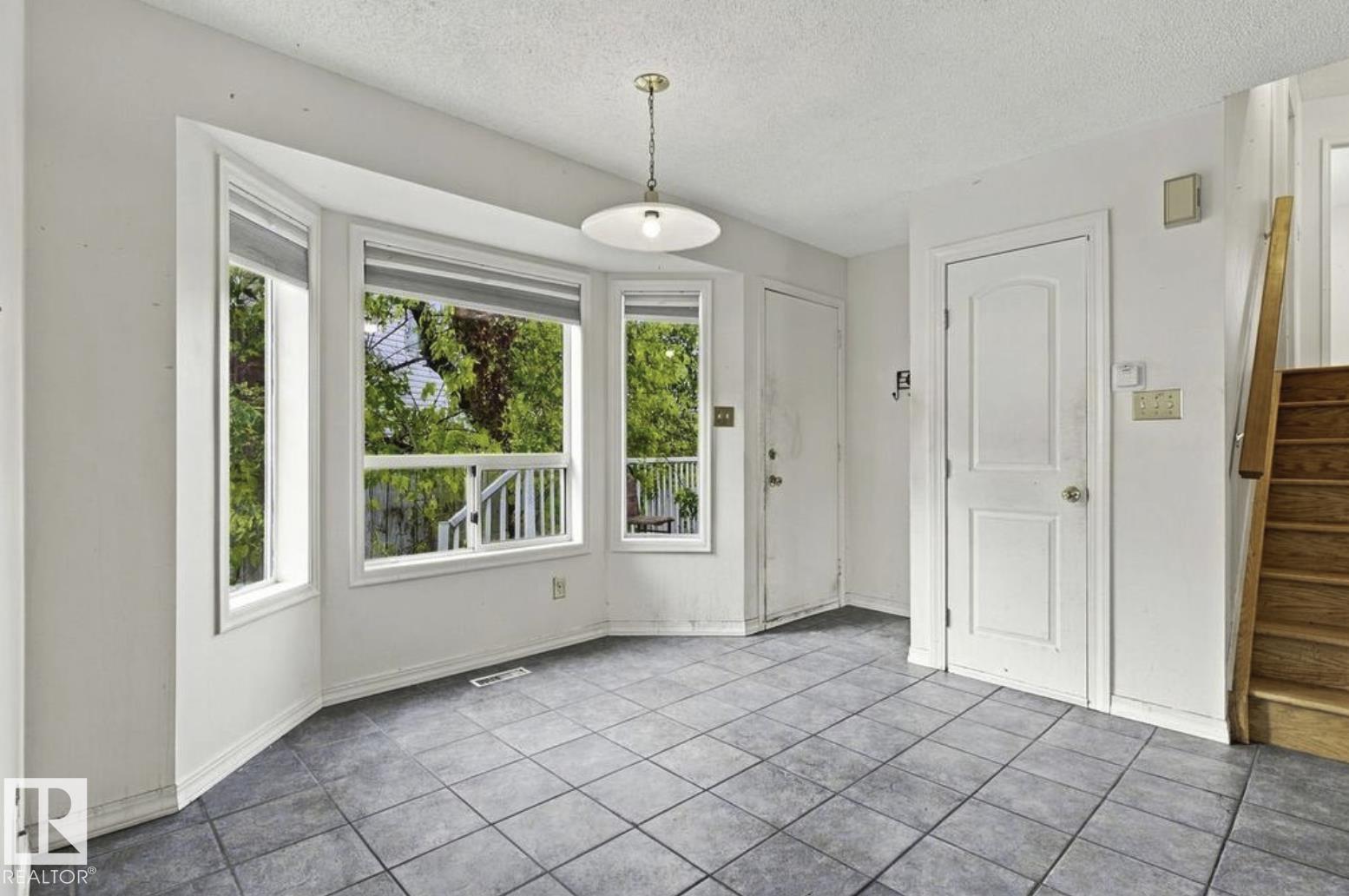 4423 36A ST NW - 9