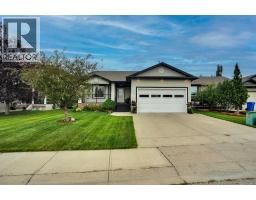 112 Aspen Creek Crescent - photo 2