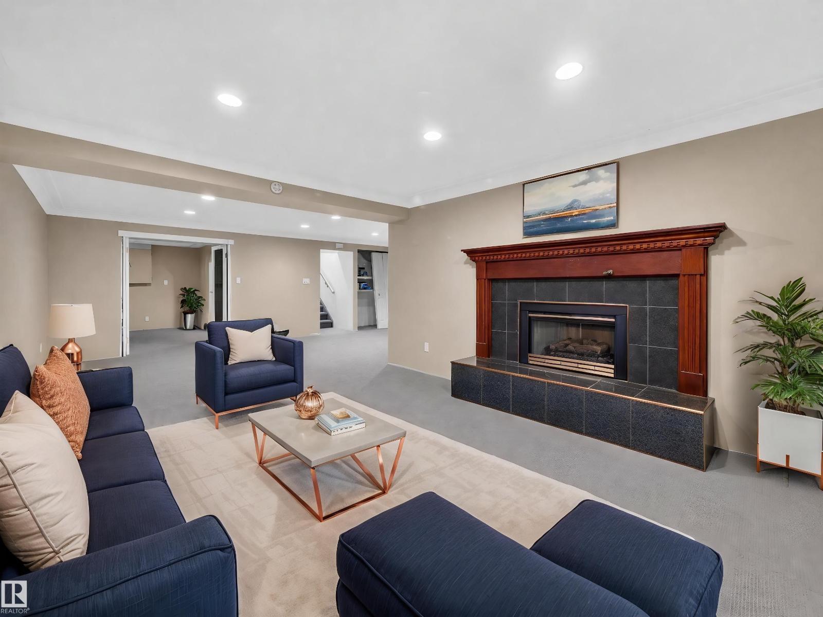 16 GREENWOOD WY - 37