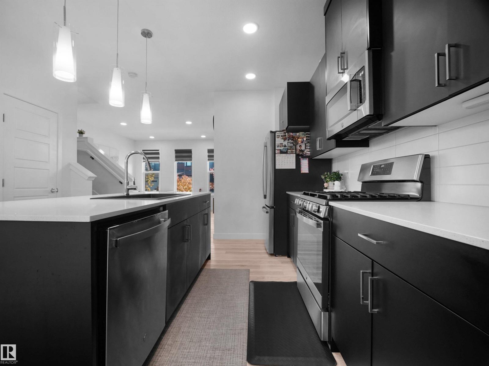 1635 PLUM CIRCLE CI SW - 15
