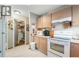 16, 3015 51 Street SW - photo 12