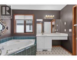 148 Sierra Madre Crescent SW - photo 21