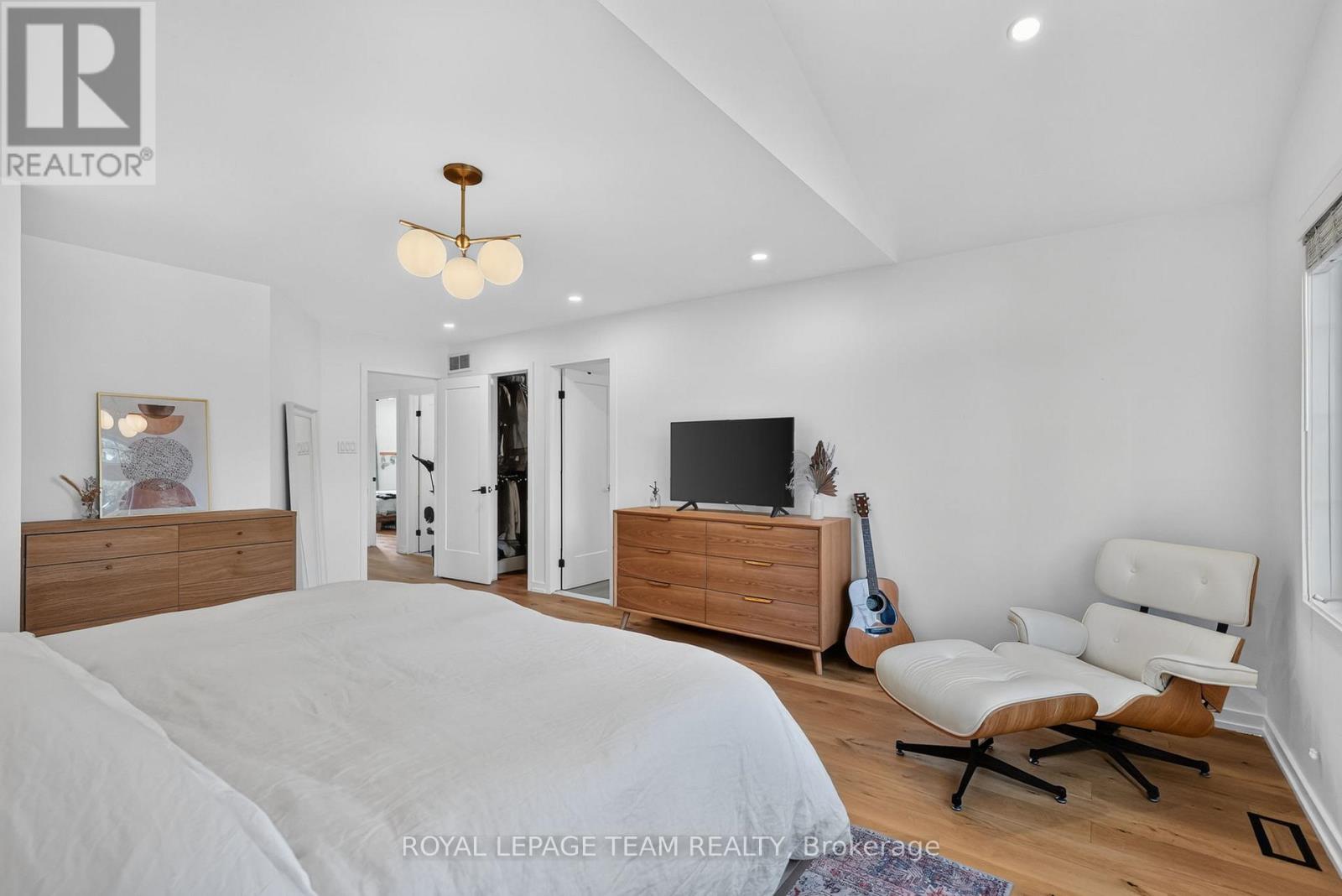 8 ORISKA WAY - Image 24