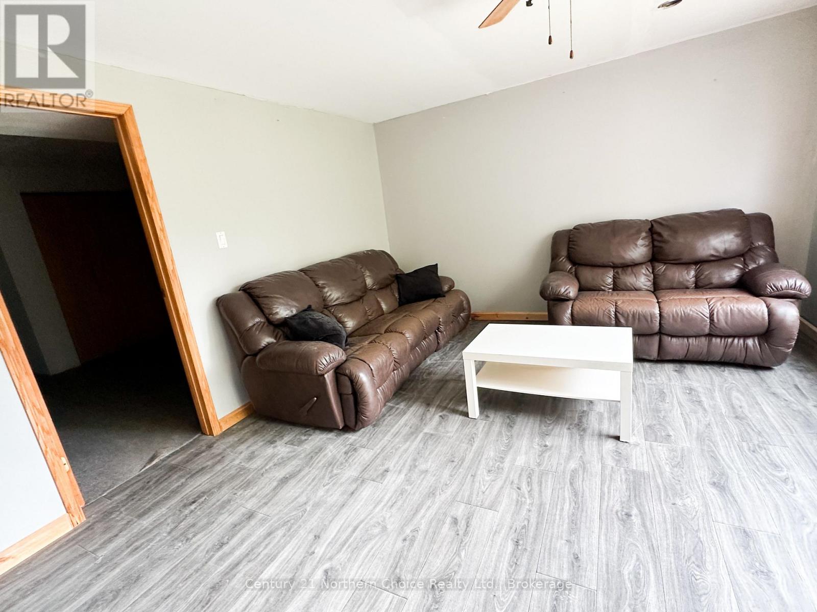 64 NYMARK DRIVE - 13
