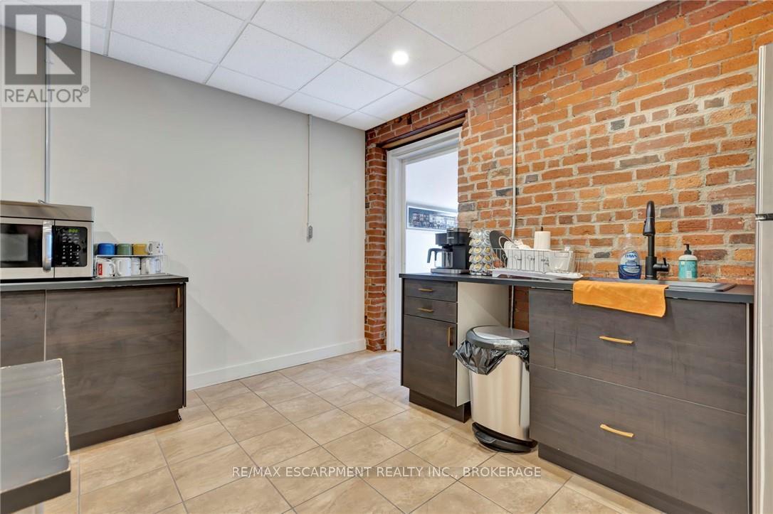 380 King Street East — photo 34