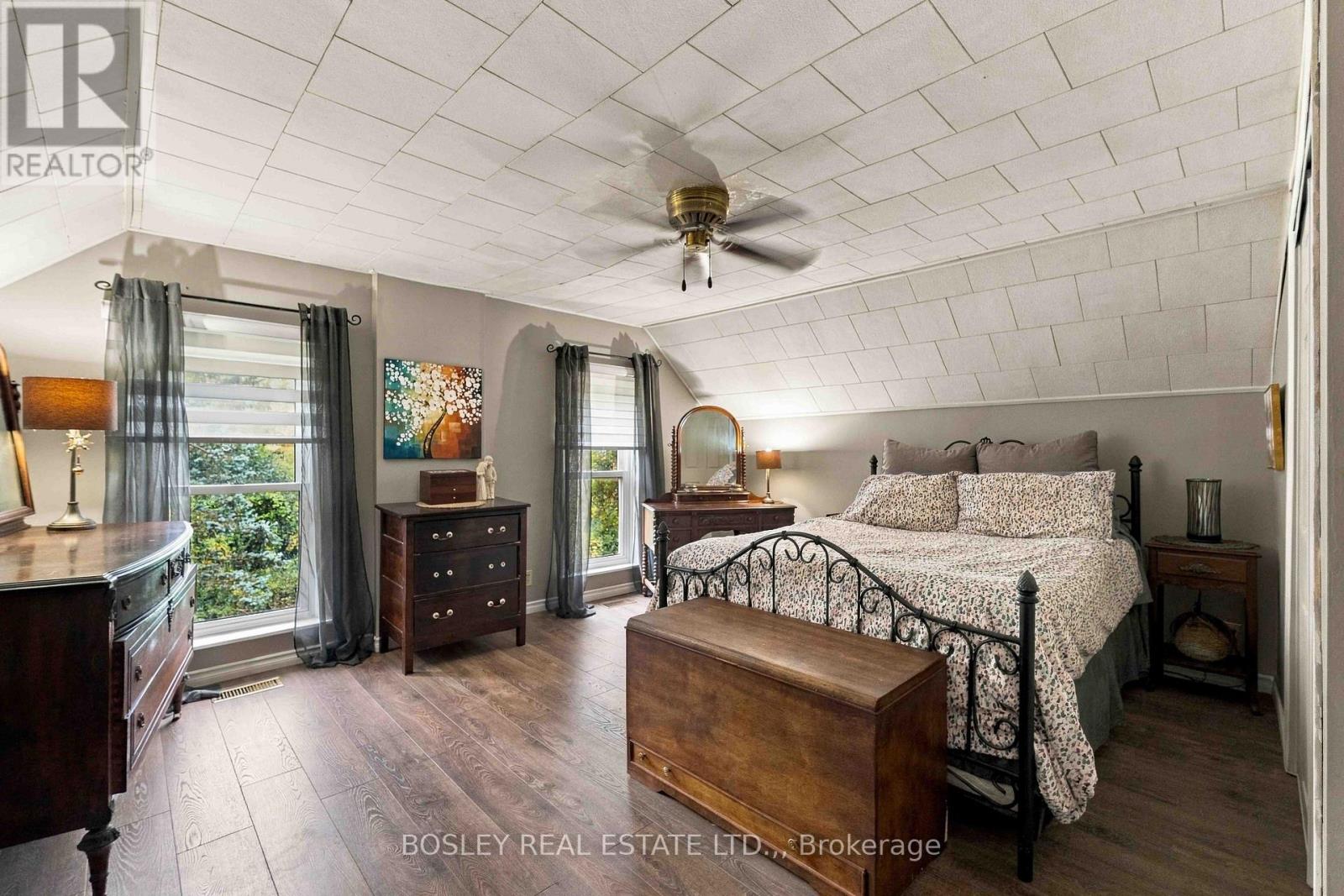 860 MOYER ROAD - 19