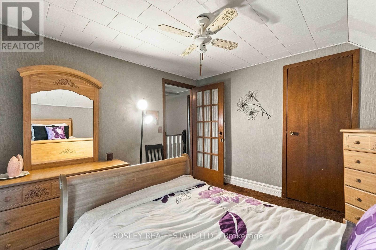 860 MOYER ROAD - 24