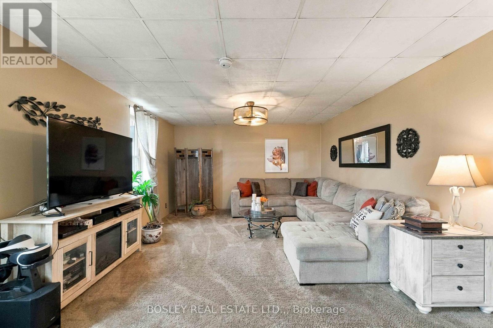 860 MOYER ROAD - Image 5