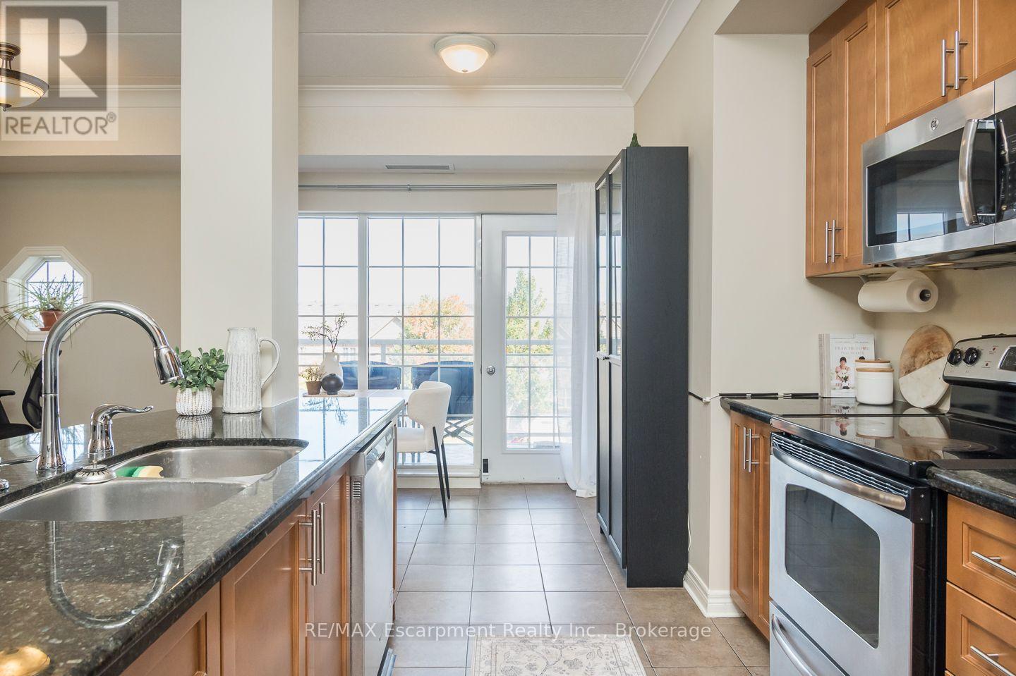 #310 1379 COSTIGAN ROAD - 11