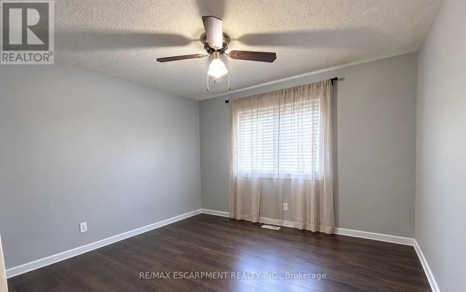 24 Queenslea Drive — photo 7