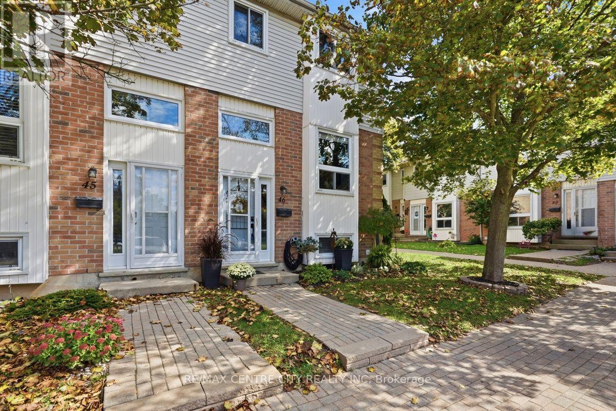 #46 110 DEVERON CRESCENT - 1
