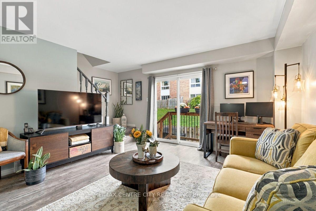 #46 110 DEVERON CRESCENT - 9