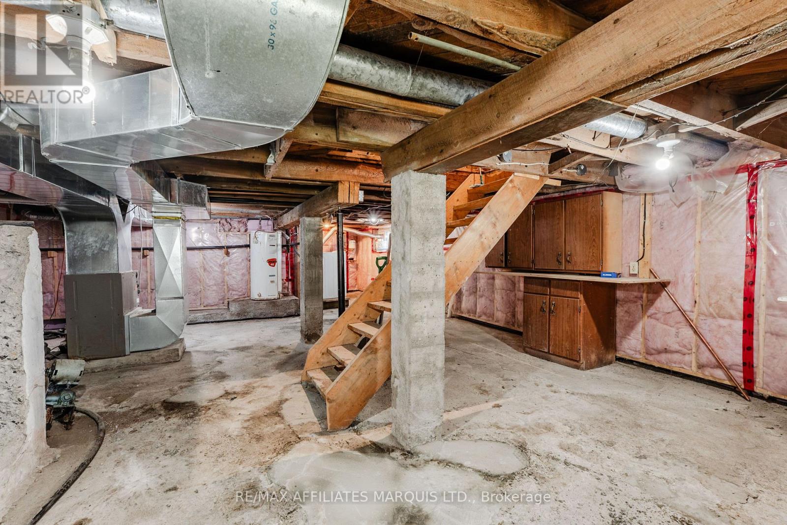 8 MECHANIC STREET W - Image 31