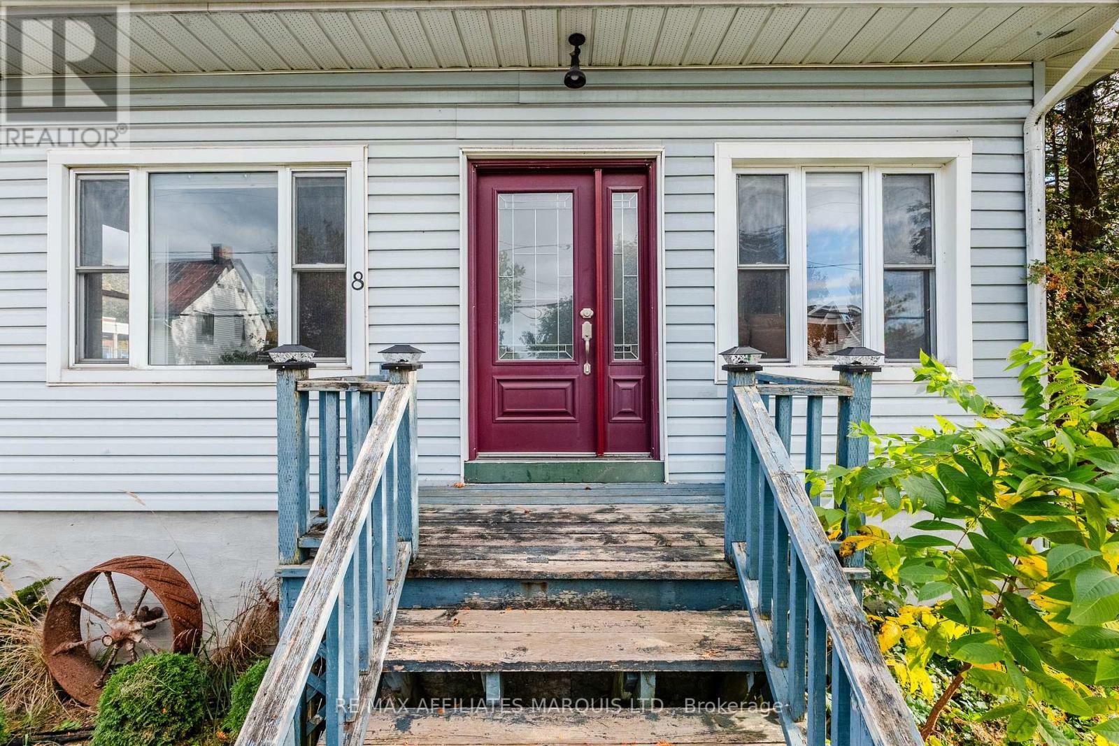 8 MECHANIC STREET W - Image 4