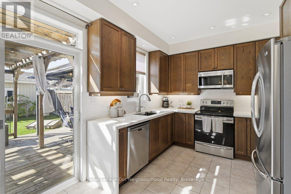 126 TED MILLER CRESCENT - 12