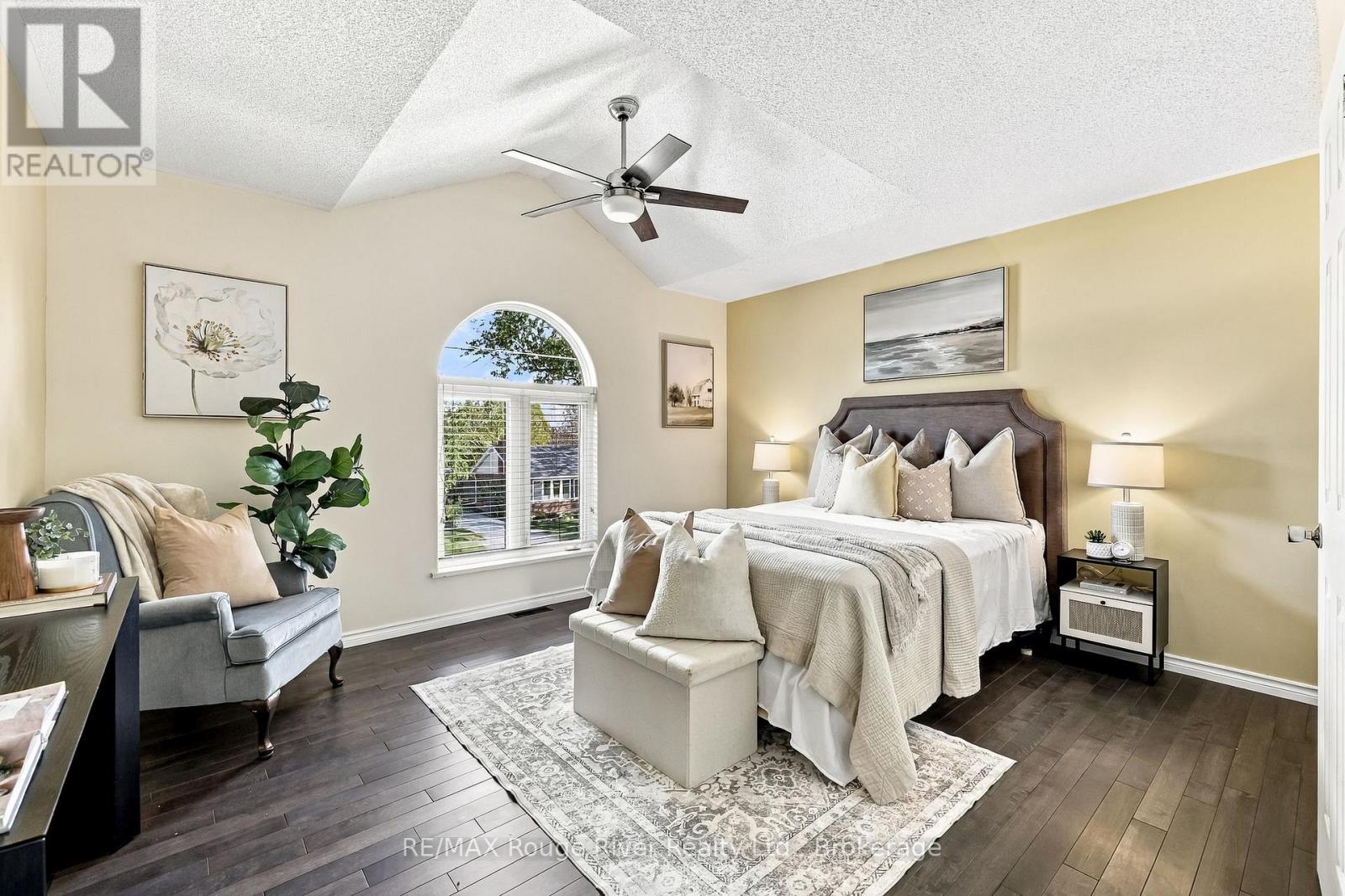 1116 GREEN STREET - 26