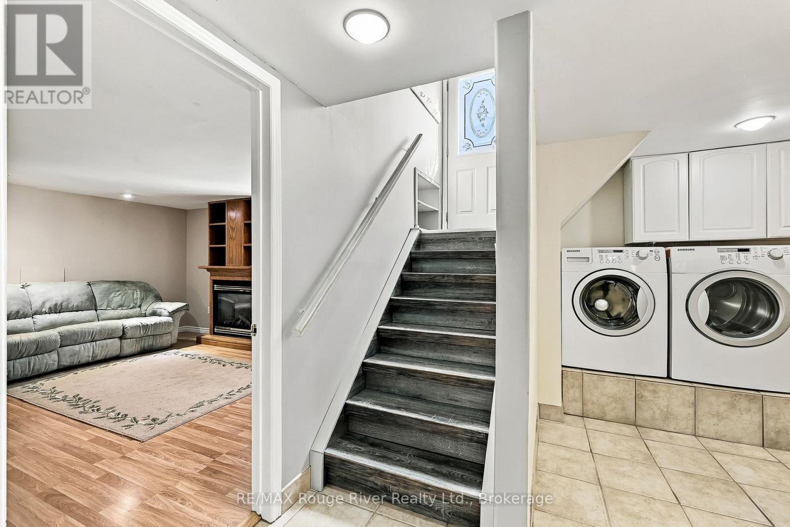 1116 GREEN STREET - 34