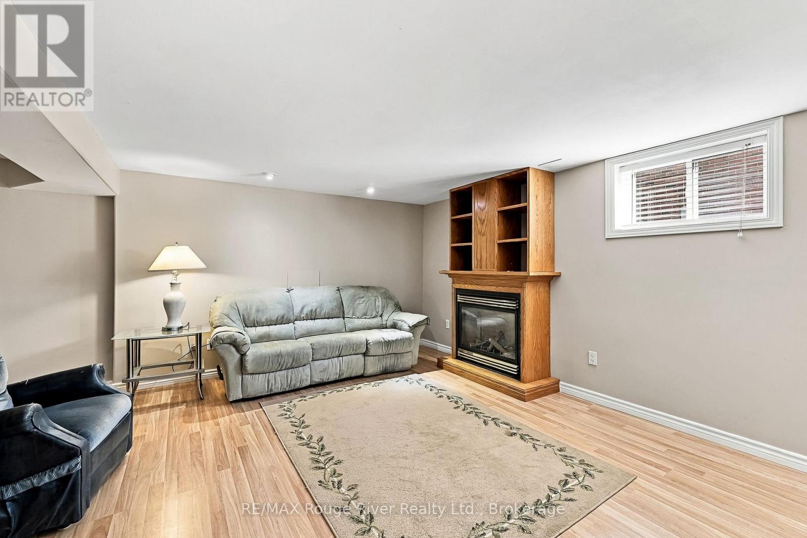 1116 GREEN STREET - 38