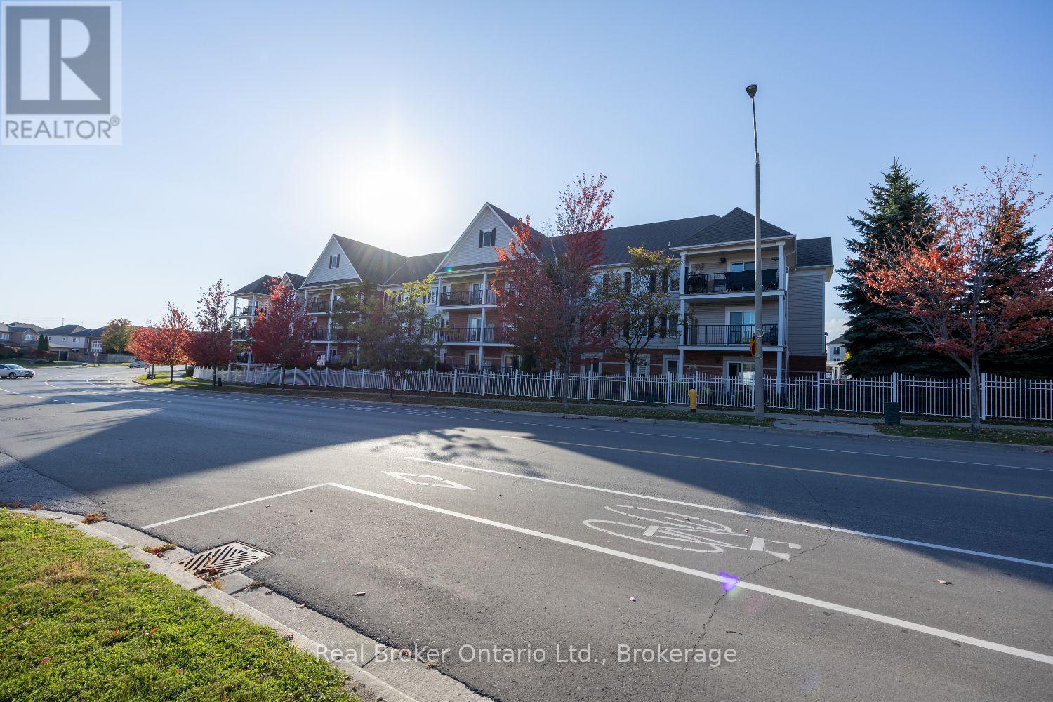 108- 106 Aspen Springs Drive, Clarington, ON photo 30