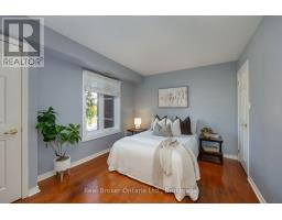 108 - 106 Aspen Springs Drive, Clarington, ON L1C5N7 Photo 10