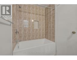82a Augusta Avenue, Toronto, ON M5T2L1 Photo 20