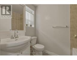 82a Augusta Avenue, Toronto, ON M5T2L1 Photo 21
