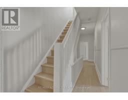 82a Augusta Avenue, Toronto, ON M5T2L1 Photo 23