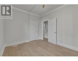 82a Augusta Avenue, Toronto, ON M5T2L1 Photo 25