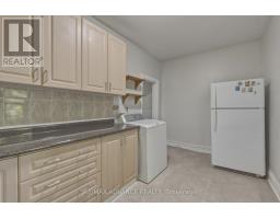 82a Augusta Avenue, Toronto, ON M5T2L1 Photo 28