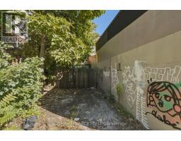 82a Augusta Avenue, Toronto, ON M5T2L1 Photo 42