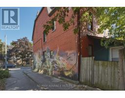 82a Augusta Avenue, Toronto, ON M5T2L1 Photo 44