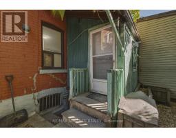 82a Augusta Avenue, Toronto, ON M5T2L1 Photo 46