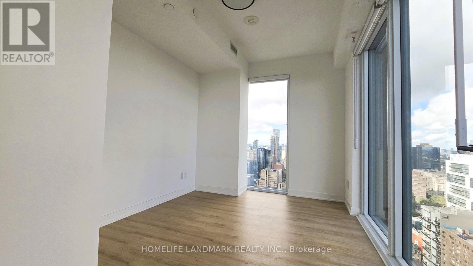 319 Jarvis Street — photo 16