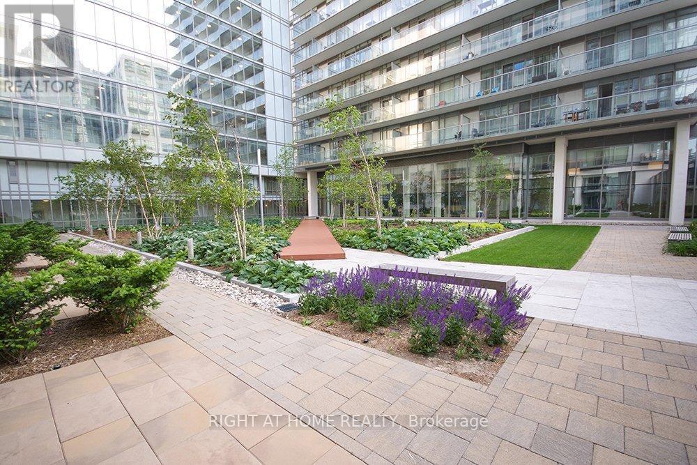 90 Stadium Road — photo 15
