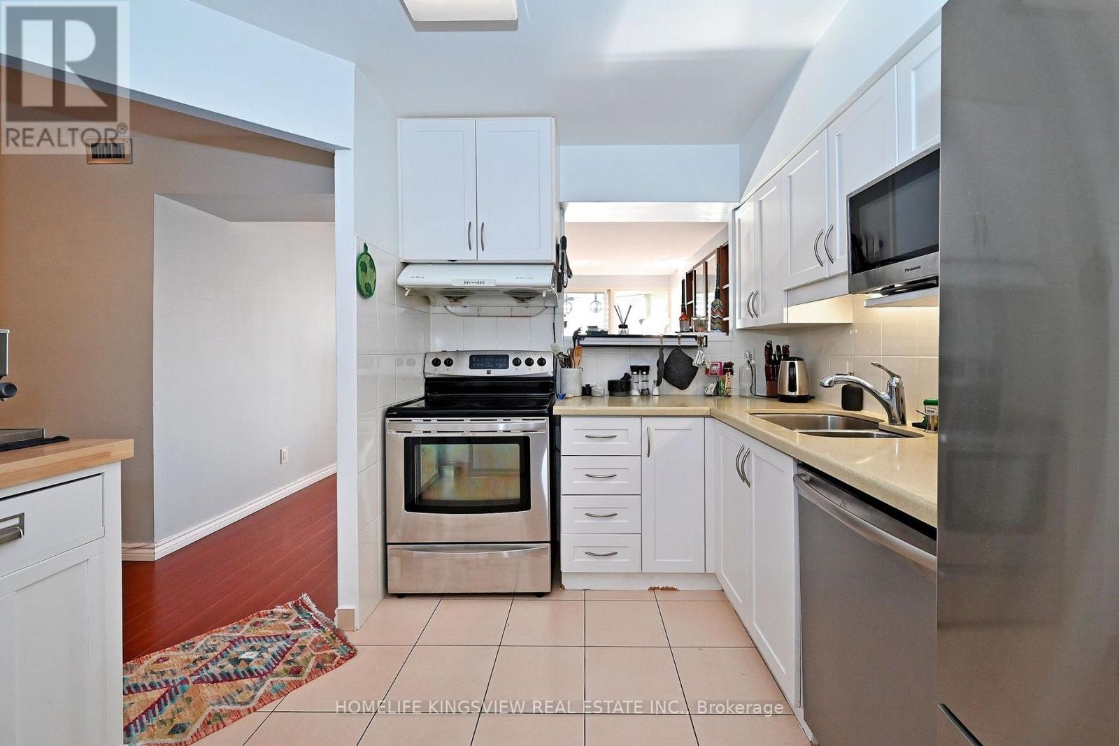 175 Bamburgh Circle — photo 18
