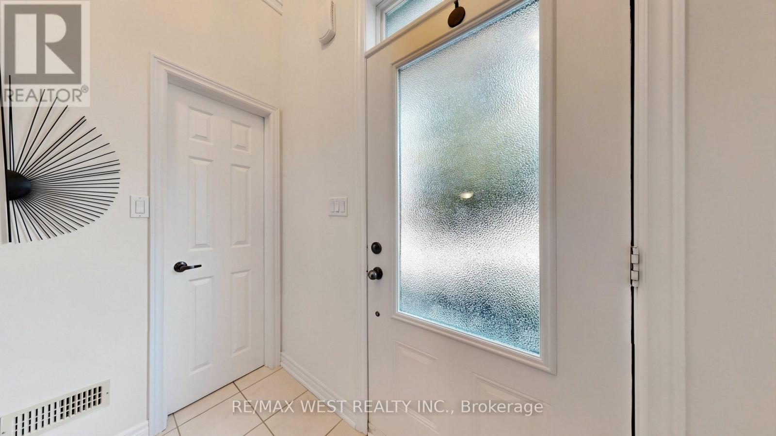 112 LAKE AVENUE - 19
