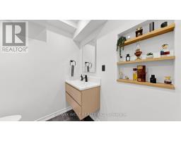 112 Lake Avenue, Richmond Hill, ON L4E3G6 Photo 44