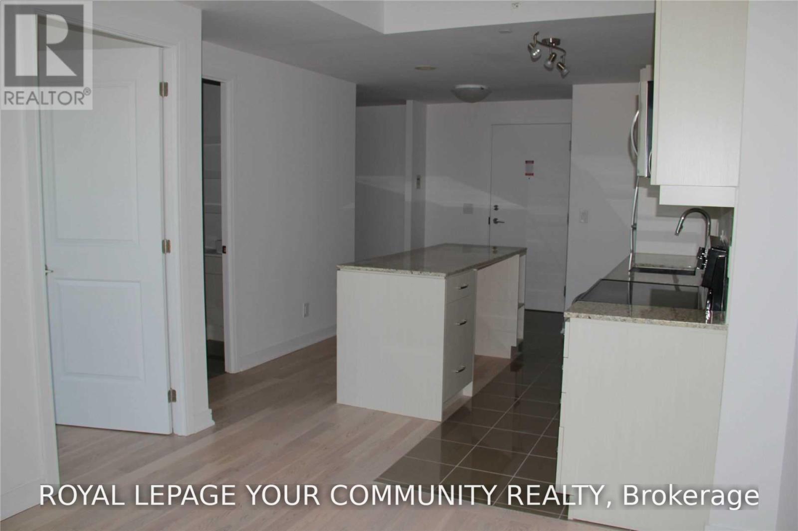 9201 Yonge Street — photo 10