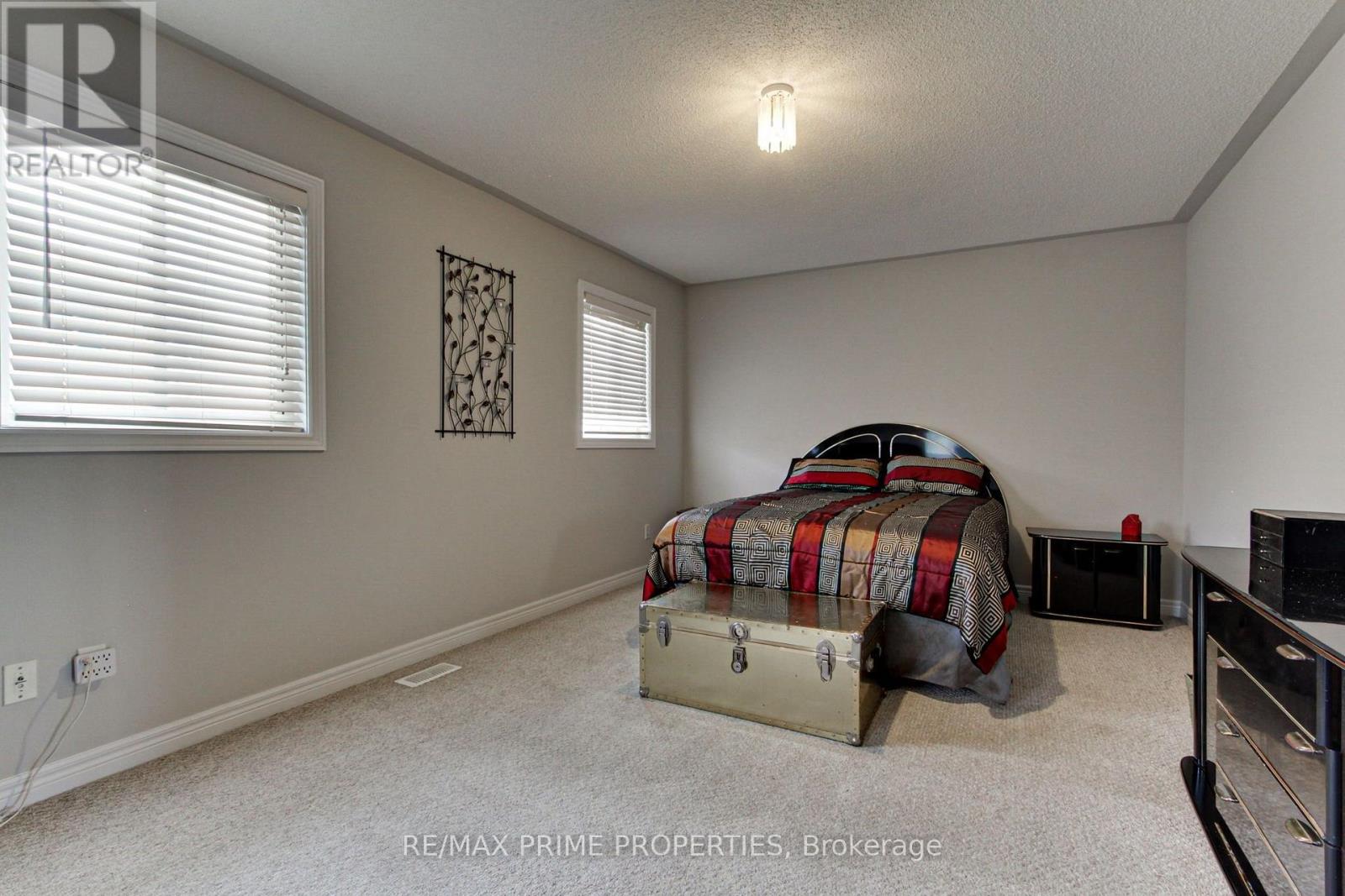 64 Ian Drive, Georgina, ON photo 13