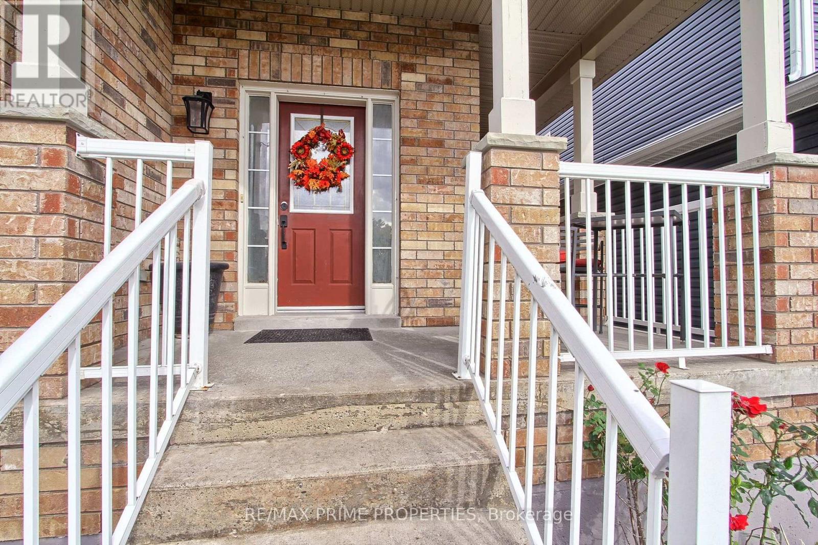64 Ian Drive, Georgina, ON photo 2
