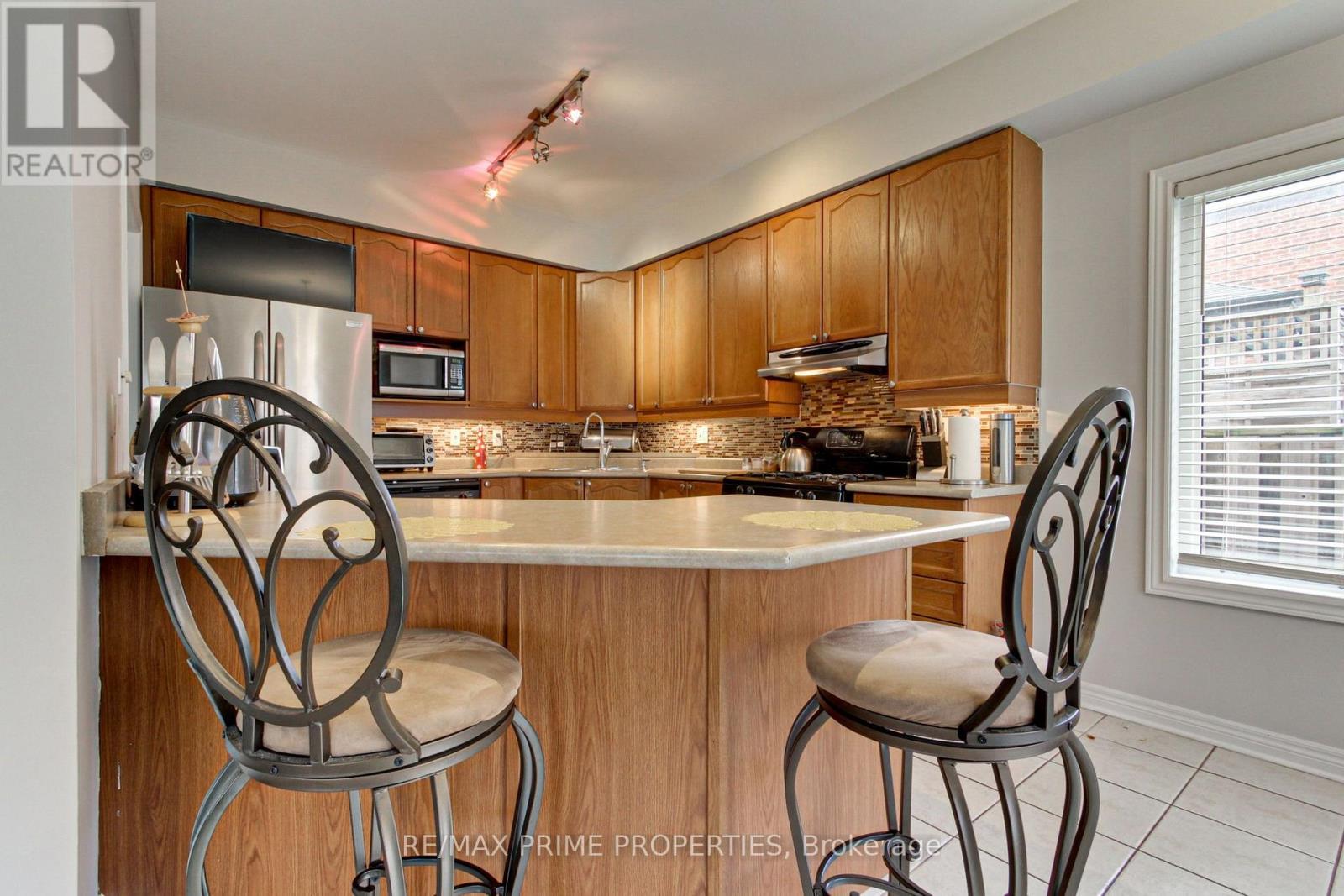 64 Ian Drive, Georgina, ON photo 6