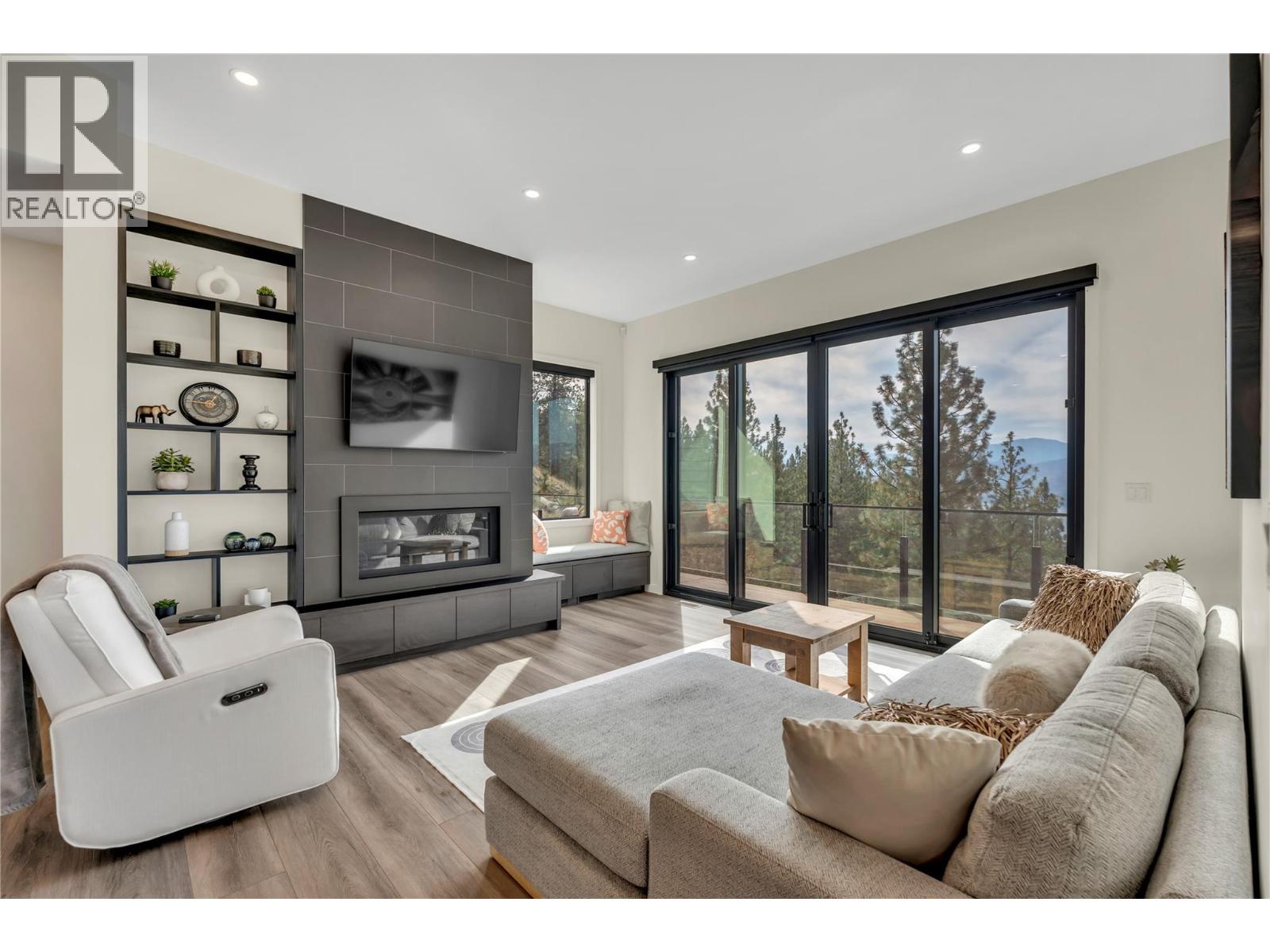 #117 3331 Evergreen Drive - 9