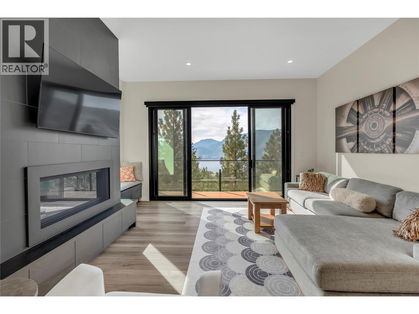#117 3331 Evergreen Drive - 8