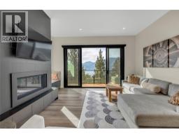Primary Bedroom - 3331 Evergreen Drive Unit# 117, Penticton, BC V2A0J3 Photo 8