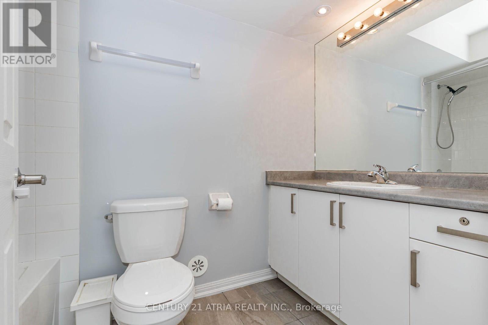 #72 1 BECKENROSE COURT - 29