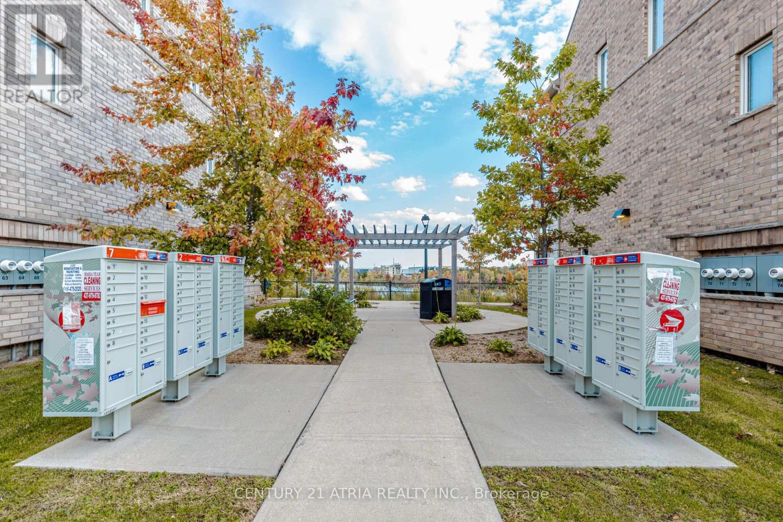 #72 1 BECKENROSE COURT - 44