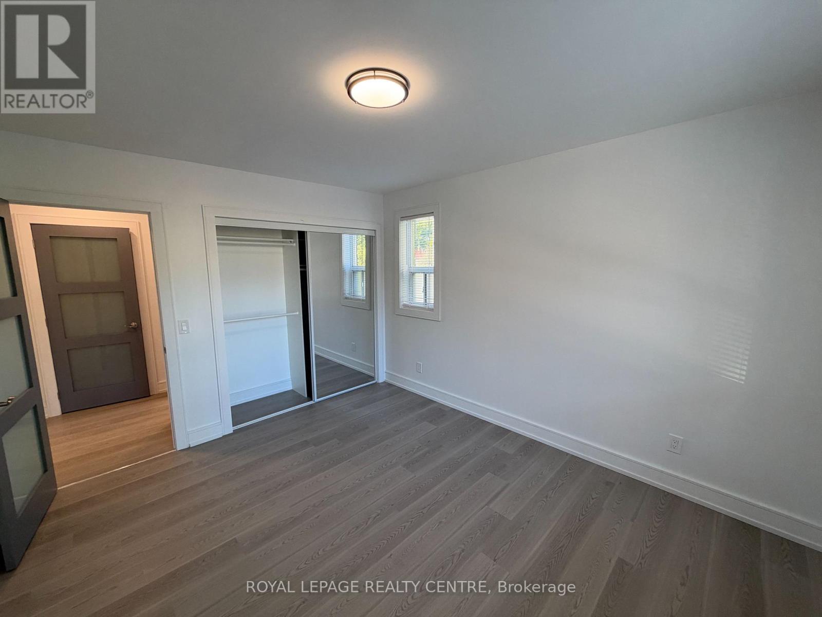 342 Lakeshore Road West — photo 7