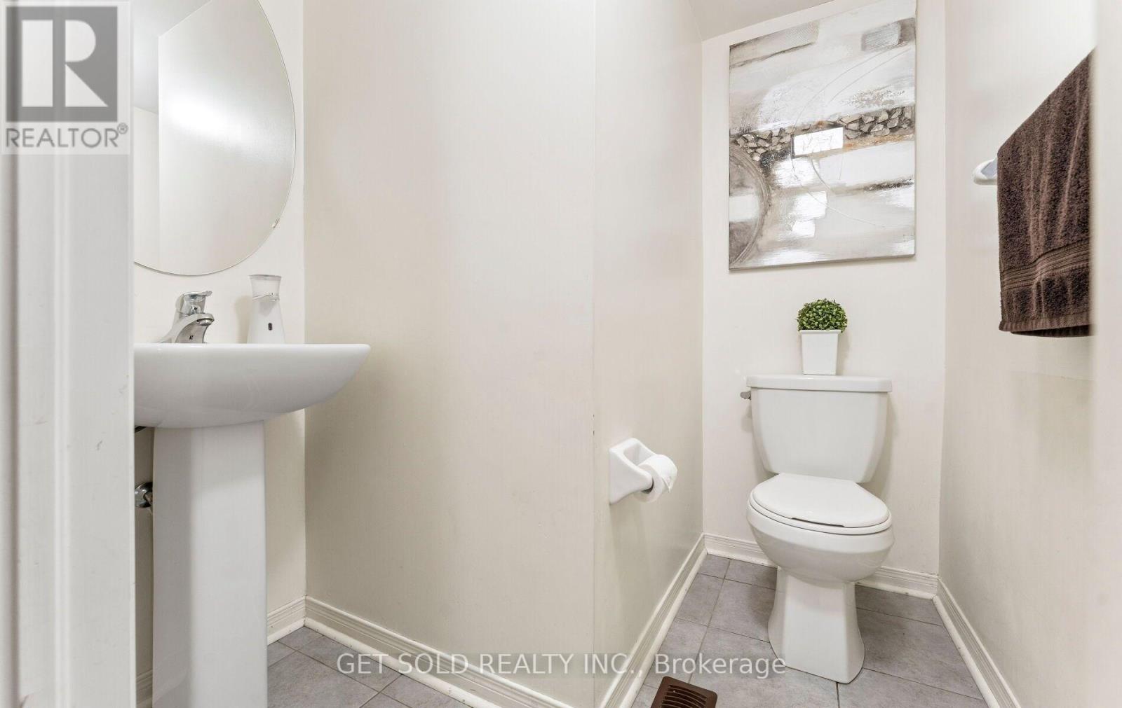 33 SERGIO MARCHI STREET - 28